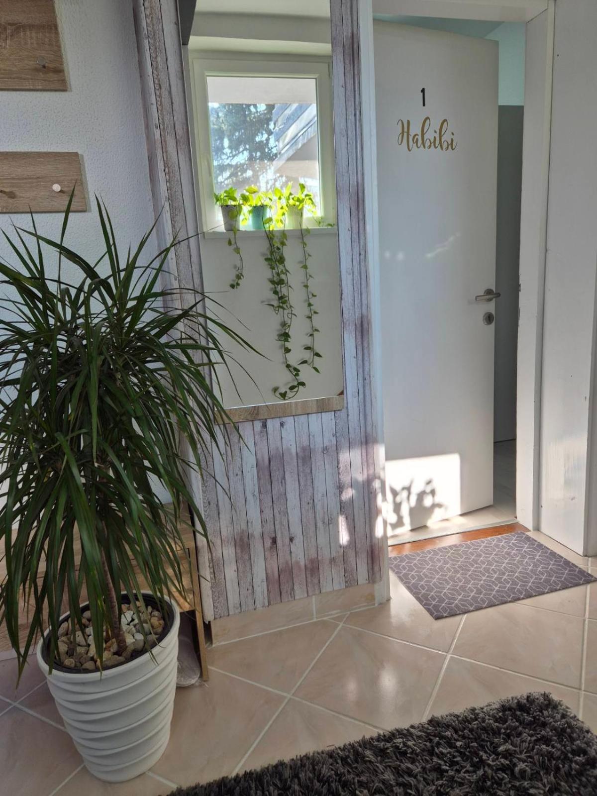 Apartmani Habibi Jalzabet Екстер'єр фото
